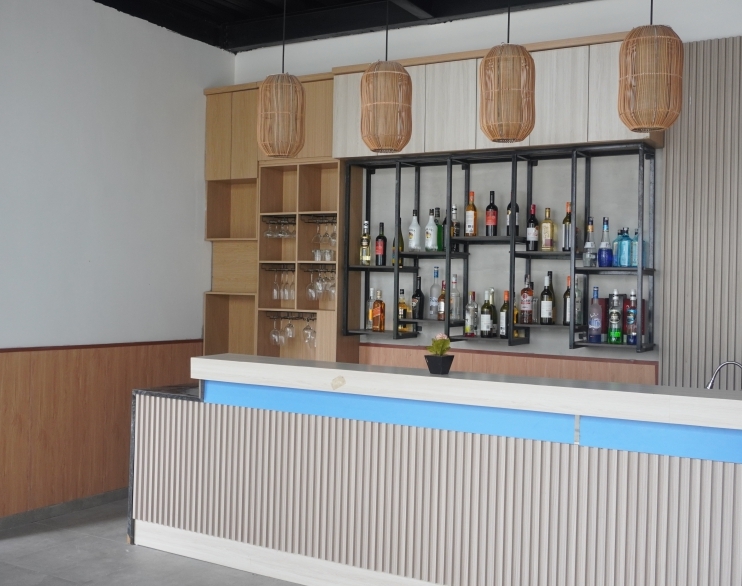 Laboratorium bar OMNA Bangli